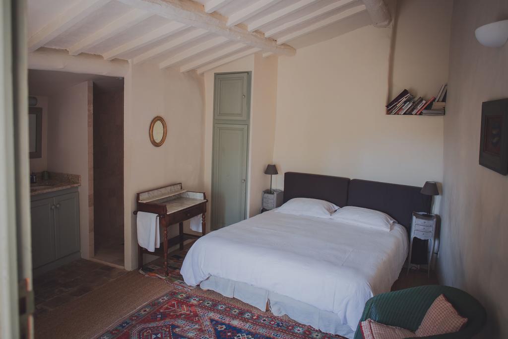 Ancienne Maison Des Gardes Lourmarin Exterior photo